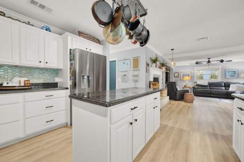 10015 Daisy Avenue, Palm Beach Gardens FL - photo 14 of 50
