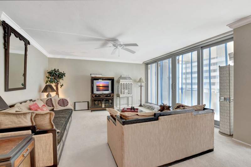 2 bedroom Condominium at 1180 S Ocean Boulevard #0025, Cloister Del Mar Condo, Boca Raton — photo 5