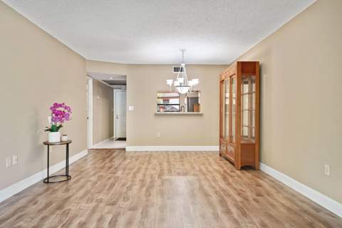901 Colony Point Circle #207, Pembroke Pines FL - photo 13 of 55