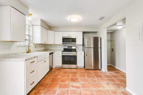 110 Old English Court, Jupiter FL - photo 10 of 38