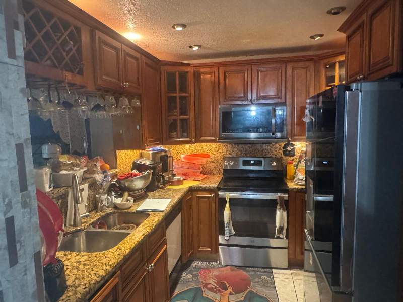 3 bedroom Single Family Residence at 6218 NW 17th Street, Margate 4th Add, Margate — photo 5