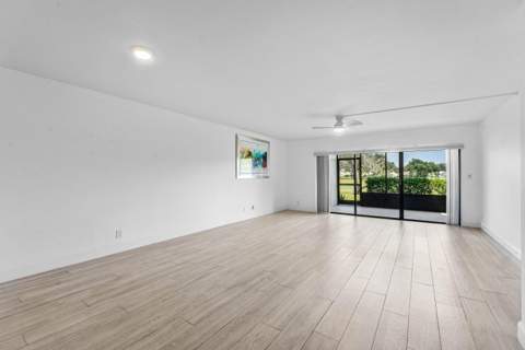 12870 Briarlake Drive #106, Palm Beach Gardens FL - photo 10 of 37