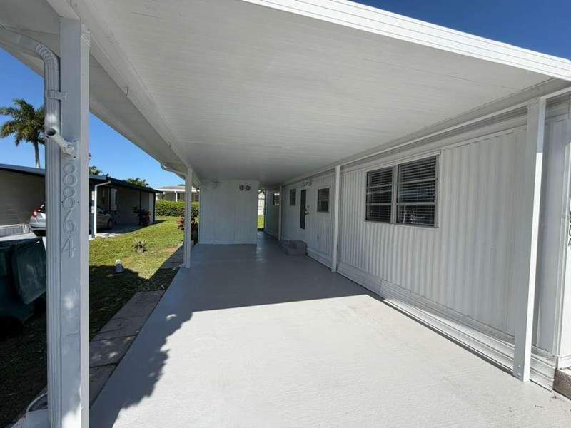 3 bedroom Mobile Home at 8864 Kings Drive, Sea Meadows, Boynton Beach — photo 3