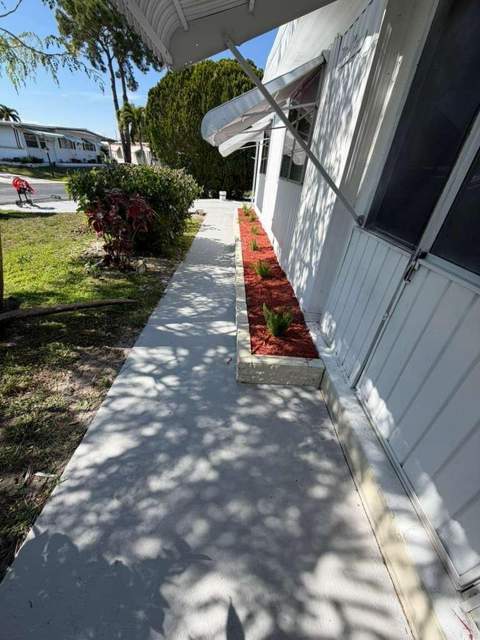 8864 Kings Drive, Boynton Beach FL - photo 10 of 25