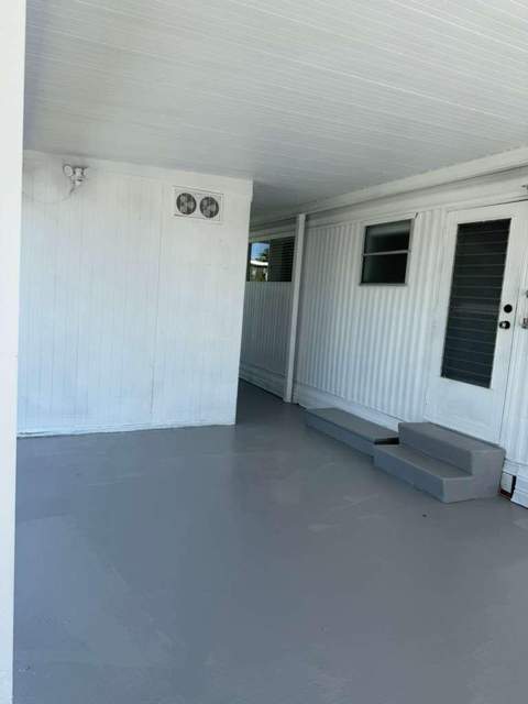 8864 Kings Drive, Boynton Beach FL - photo 6 of 25