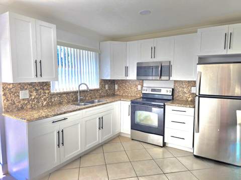 6138 Southgate Boulevard, Margate FL - photo 7 of 11