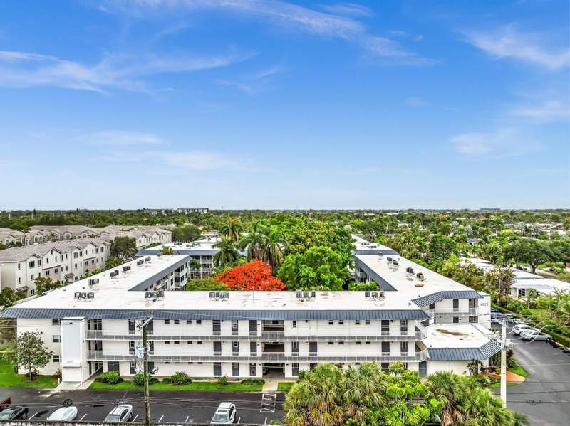 2 bedroom Condominium at 4025 N Federal Highway #312A, Kings Park Garden Apts Condo, Oakland Park — photo 4