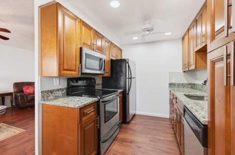 2035 Cornwall B, Boca Raton FL - photo 6 of 105