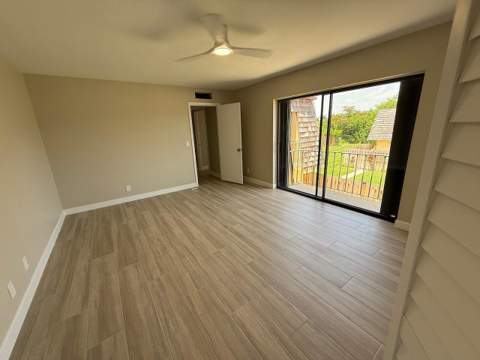 79 Lake Arbor Drive #79, Palm Springs FL - photo 21 of 35