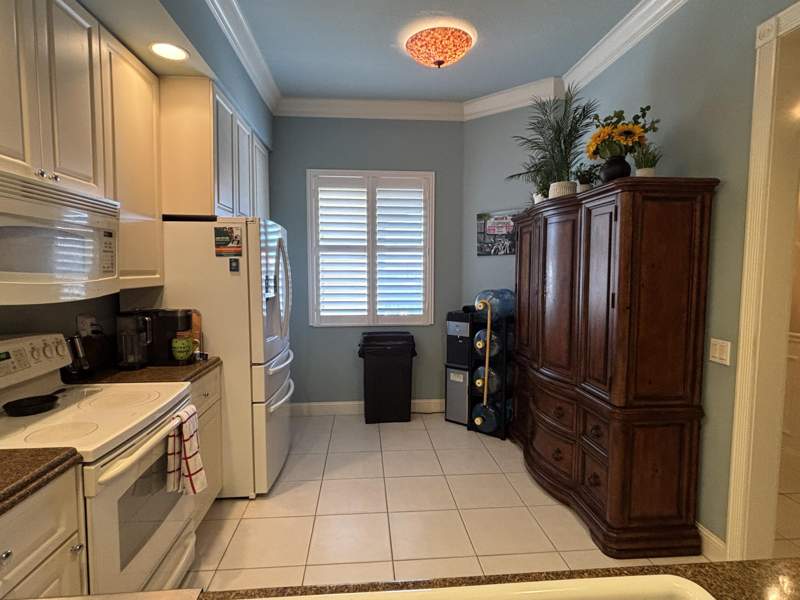 2 bedroom Condominium at 31 Harbour Isle Drive #Ph05, Harbour Isle At Hutchinson Island West, Fort Pierce — photo 2