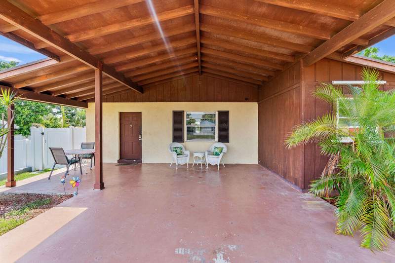3 bedroom Single Family Residence at 1102 Florence Road, Hypoluxo Ridge, Lantana — photo 3