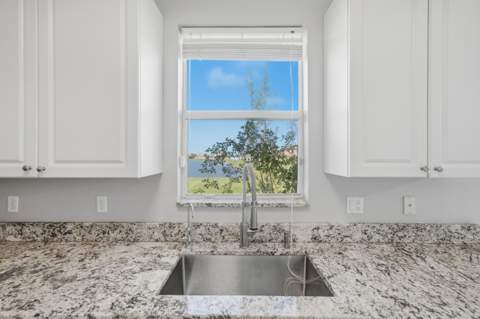 841 Bent Creek Drive, Fort Pierce FL - photo 23 of 60