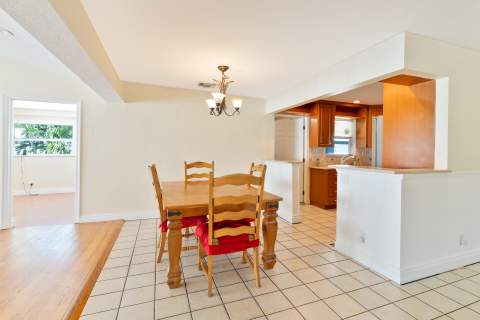 821 SE 16th Street, Deerfield Beach FL - photo 12 of 45