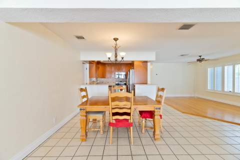821 SE 16th Street, Deerfield Beach FL - photo 10 of 45