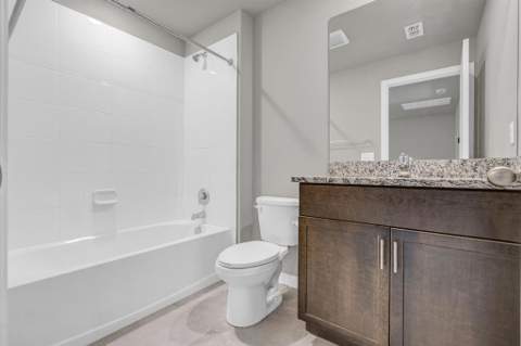 5659 Enclave Drive, Mangonia Park FL - photo 18 of 28