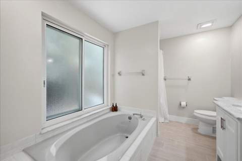 320 NE Surfside Avenue, Port St. Lucie FL - photo 14 of 30