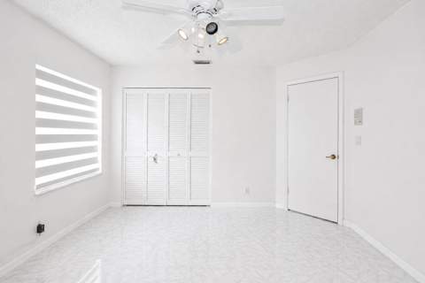 7606 Briar Cliff Circle, Lake Worth FL - photo 21 of 28