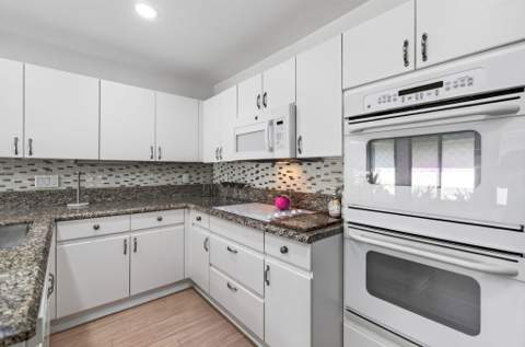 15441 Strathearn Drive, Delray Beach FL - photo 10 of 92