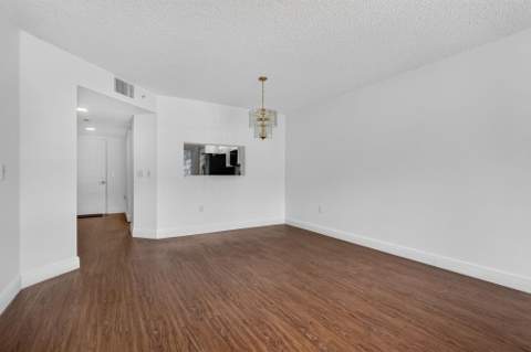 1301 SW 142nd Avenue #214H, Pembroke Pines FL - photo 13 of 32