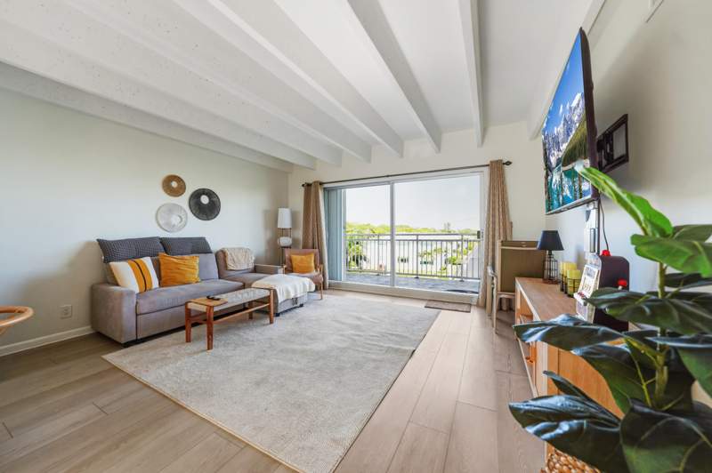 2 bedroom Stock Cooperative at 4500 S Ocean Boulevard #309, Imperial House Inc, South Palm Beach — photo 4