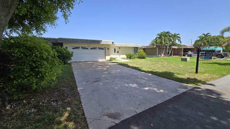 2 bedroom Single Family Residence at 6311 NW 71st Avenue, Mainlands Of Tamarac Lakes, Tamarac — photo 3