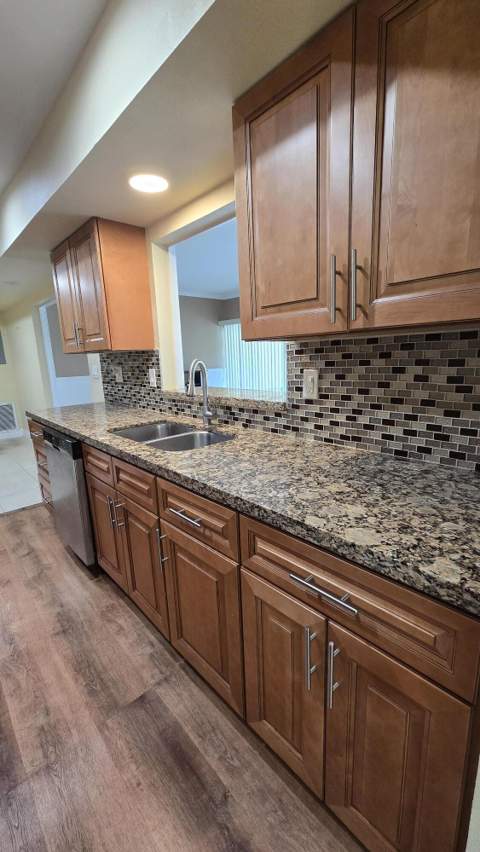 6311 NW 71st Avenue, Tamarac FL - photo 11 of 43