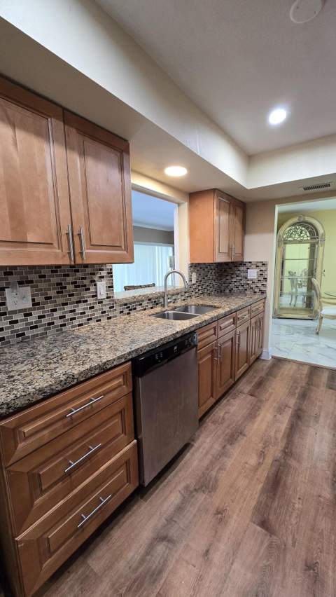 6311 NW 71st Avenue, Tamarac FL - photo 15 of 43
