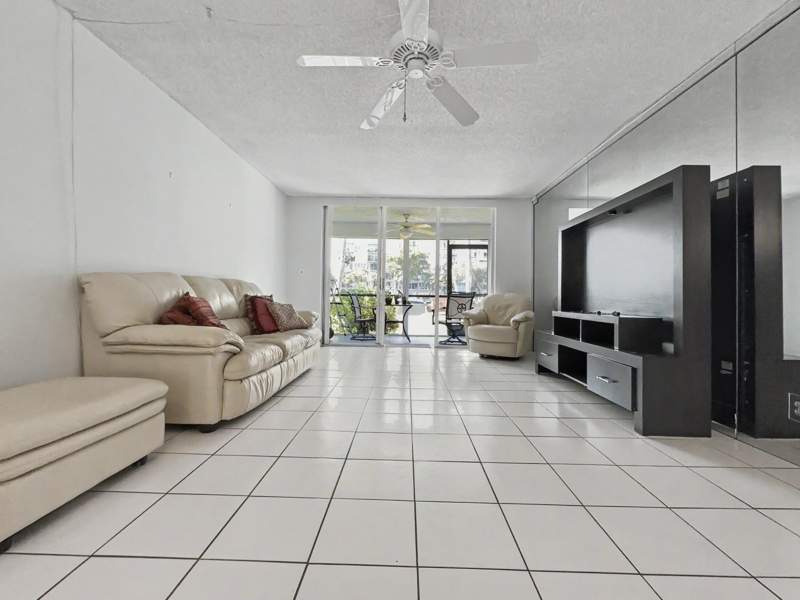 2 bedroom Condominium at 777 S FEDERAL Highway #108C, ISLAND CLUB THREE CONDO, Pompano Beach — photo 3