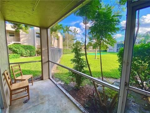 8506 OLD COUNTRY Manor #213, Davie FL - photo 8 of 42