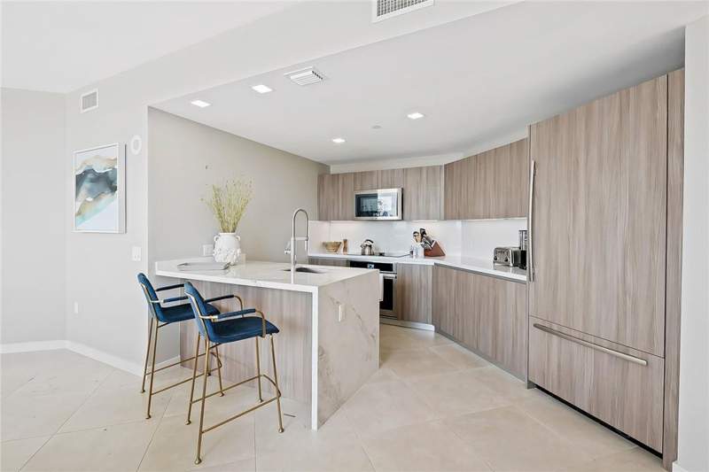 2 bedroom Condominium at 401 N Birch Road #508, Tiffany House Condo, Fort Lauderdale — photo 5