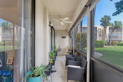 5280 Las Verdes Circle #124, Delray Beach FL - photo 16 of 17