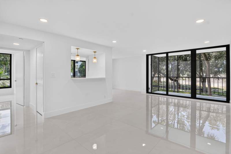 2 bedroom Condominium at 7847 Lakeside Boulevard #1021, Lakewood Midrise, Boca Raton — photo 5