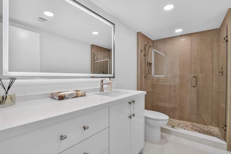 2 bedroom Condominium at 7847 Lakeside Boulevard #1021, Lakewood Midrise, Boca Raton — photo 3