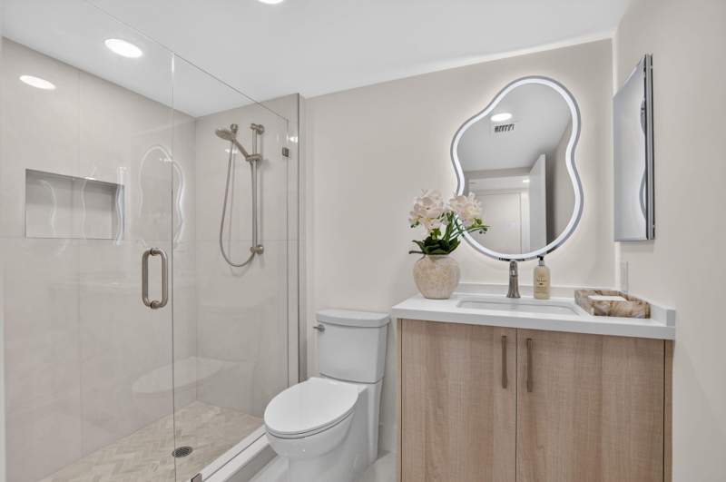 2 bedroom Condominium at 7847 Lakeside Boulevard #1021, Lakewood Midrise, Boca Raton — photo 4
