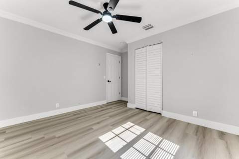 181 NE 51st Street, Oakland Park FL - photo 10 of 24