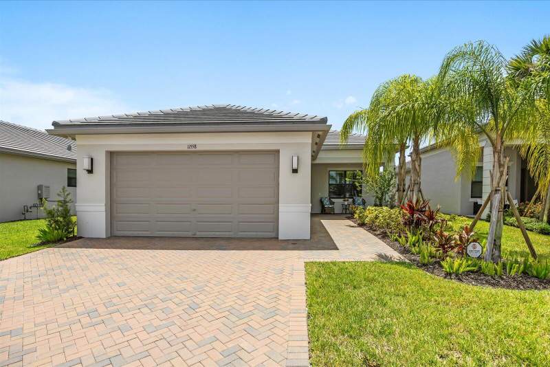 3 bedroom Single Family Residence at 11558 SW Oceanfront Court, Riverland Parcel B - Plat Six, Port St. Lucie — photo 4