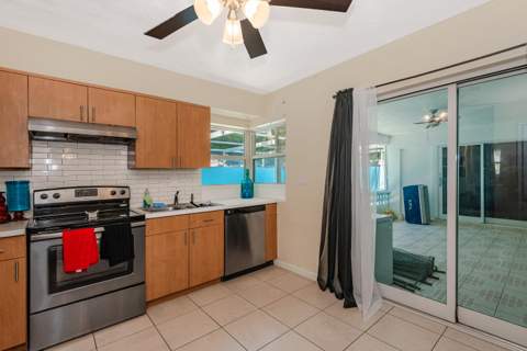 3611 NW 40th Court, Lauderdale Lakes FL - photo 23 of 28