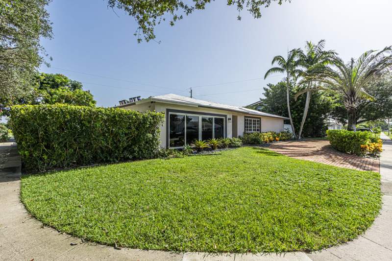 3 bedroom Single Family Residence at 1 Tam O Shanter Lane, University Park Country Club Estates, Boca Raton — photo 5
