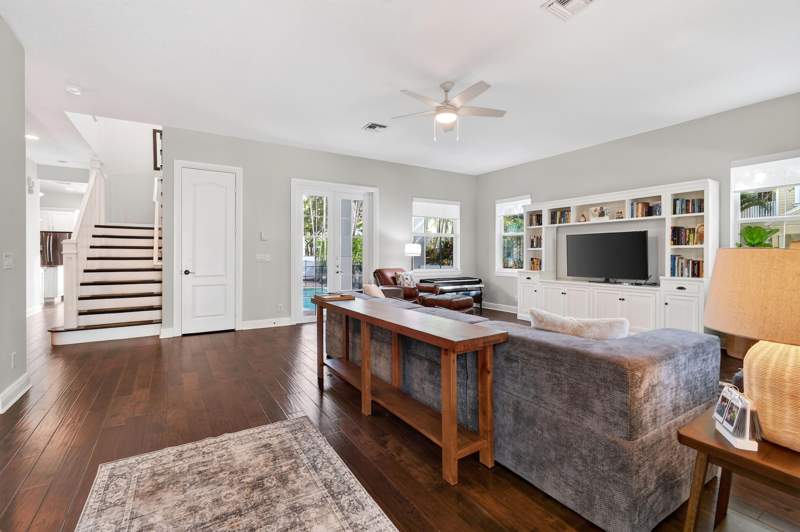 4 bedroom Single Family Residence at 137 Inkberry Drive, Botanica, Jupiter — photo 5