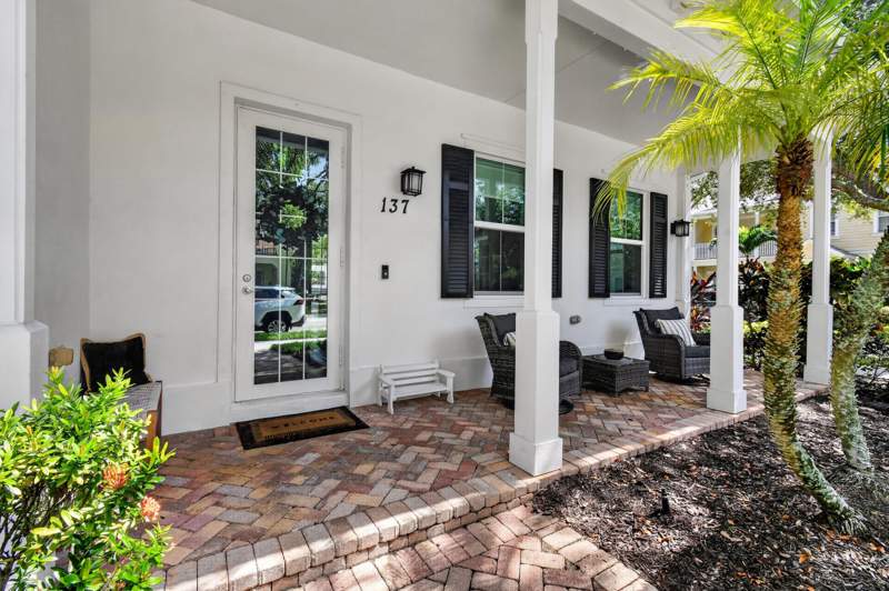 4 bedroom Single Family Residence at 137 Inkberry Drive, Botanica, Jupiter — photo 3