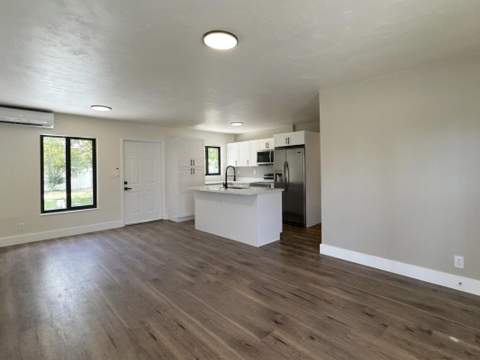 1795 Lauderdale Manor Drive, Fort Lauderdale FL - photo 8 of 24