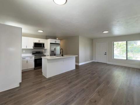 1795 Lauderdale Manor Drive, Fort Lauderdale FL - photo 10 of 24