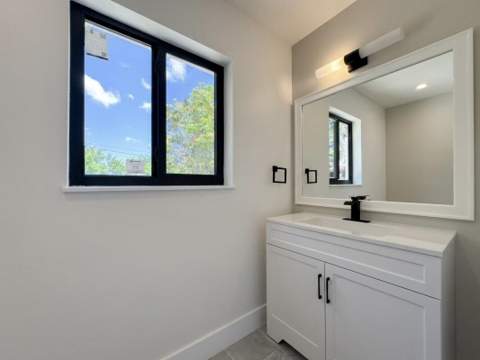 1795 Lauderdale Manor Drive, Fort Lauderdale FL - photo 20 of 24
