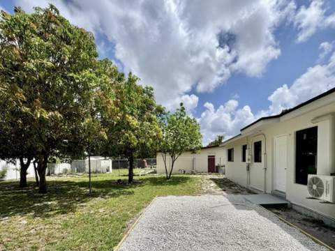1795 Lauderdale Manor Drive, Fort Lauderdale FL - photo 24 of 24