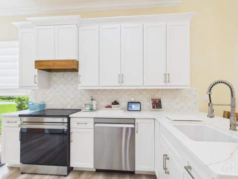 7059 Maidstone Drive, Port St. Lucie FL - photo 8 of 39