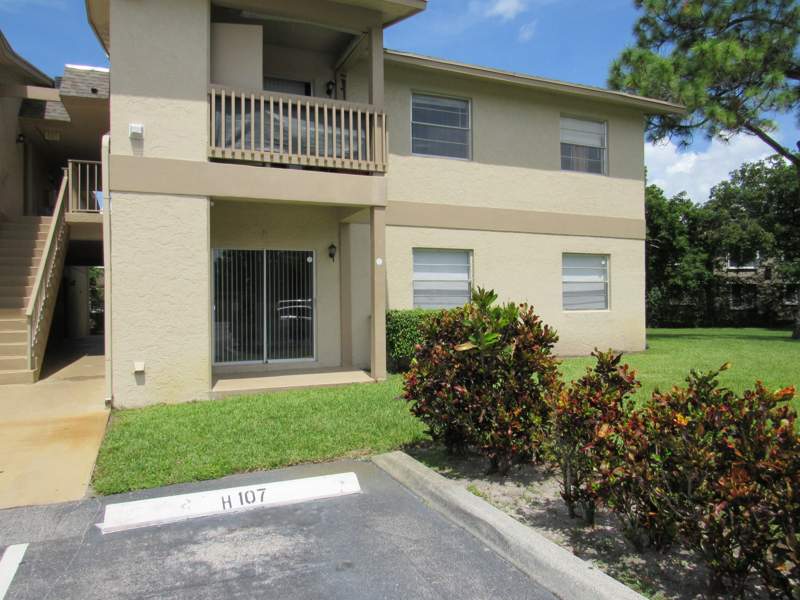 2 bedroom Condominium at 1822 Abbey Road #108, Abbey Park Gardens I Condo, West Palm Beach — photo 3