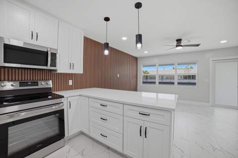 350 Farnham Q #350, Deerfield Beach FL - photo 7 of 20