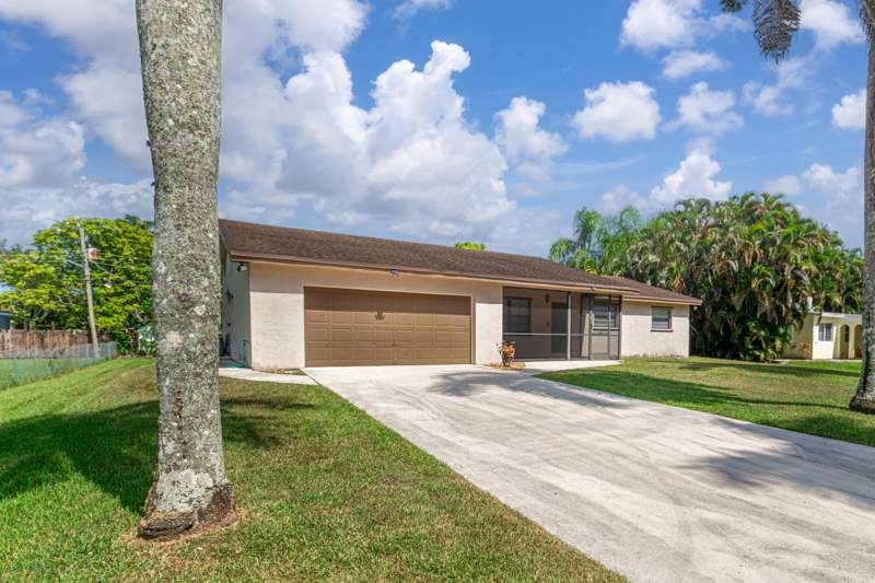3 bedroom Single Family Residence at 4340 SW 74th Avenue, Everglade Land Sales Co, Davie — photo 4