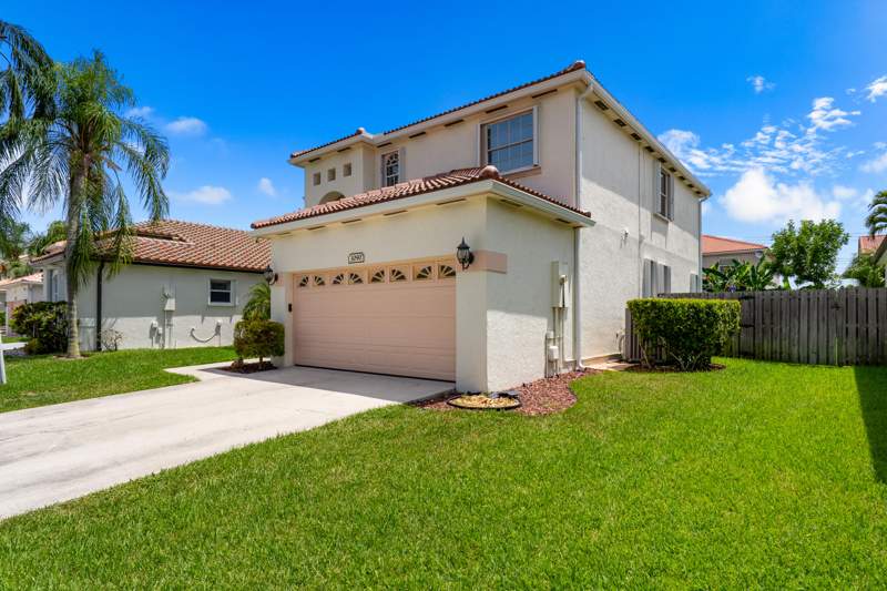 4 bedroom Single Family Residence at 3090 Bayberry Way, Holiday Springs East, Margate — photo 2