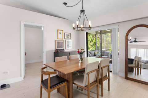 471 SE Lancaster Avenue, Port St. Lucie FL - photo 9 of 40